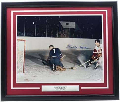 Горди Хоу Ред Уингс Подписа Снимка в рамка с размер 16х20 мм Г-н. Хокей на лед JSA ITP - Снимки от НХЛ с автограф