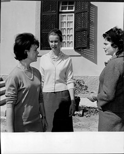 Реколта фотография Мария Пиа с нейните сестри Мария Габриэллой и Мария Беатрис.